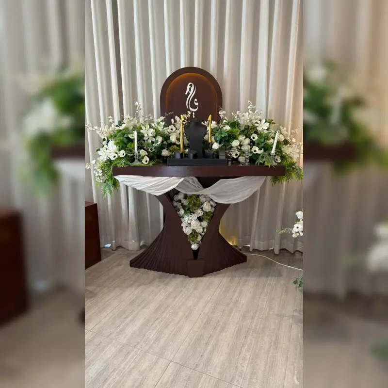 طاولات وكراسي للمناسبات